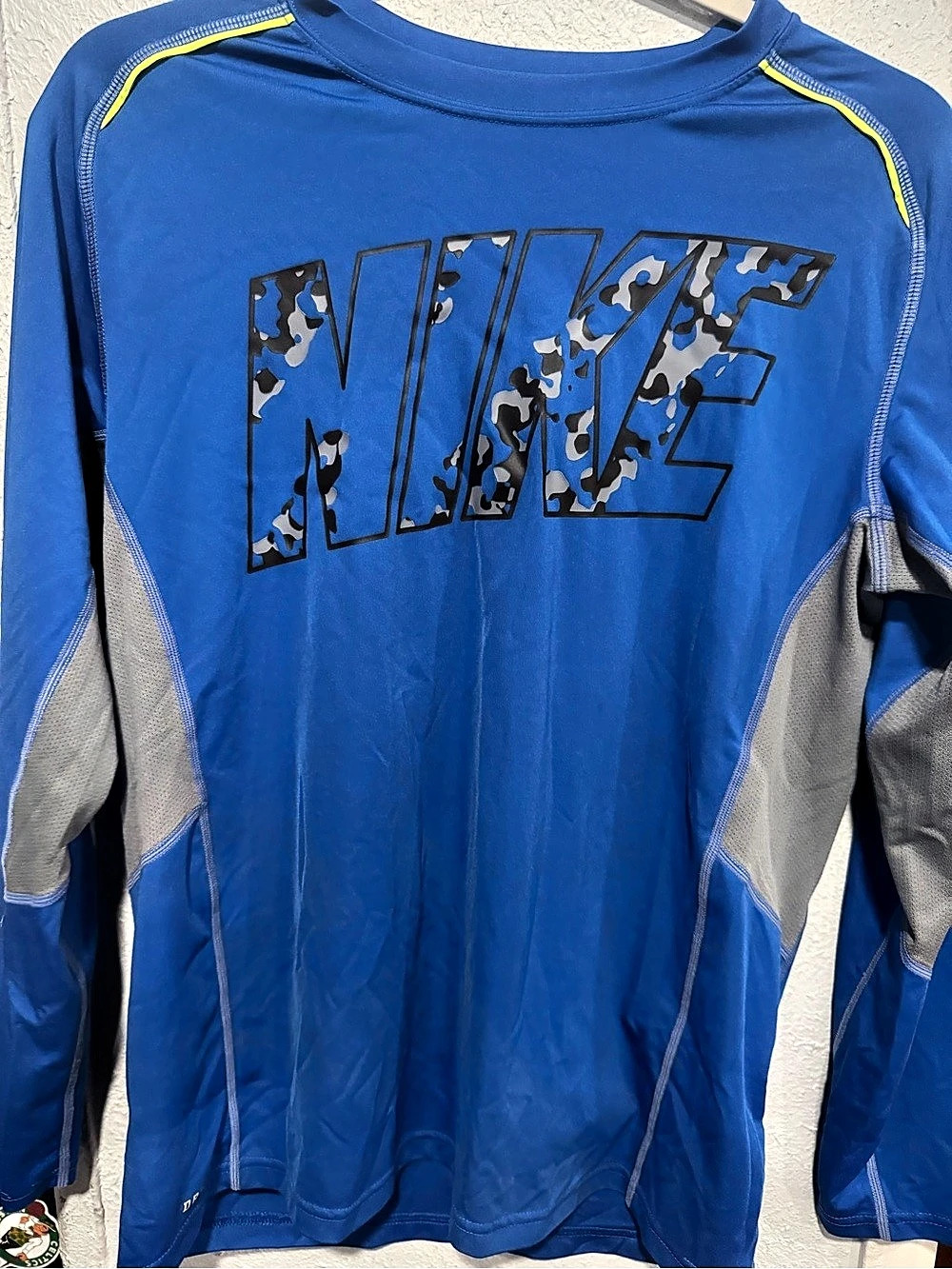 Nike Dri-FIT Long Sleeve Camo Graphic Shirt Blue & Gray XL